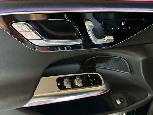 Certified 2025 Mercedes-Benz E 350 4MATIC Sedan image 11