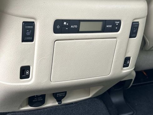 Used 2024 INFINITI QX80 Sensory image 24