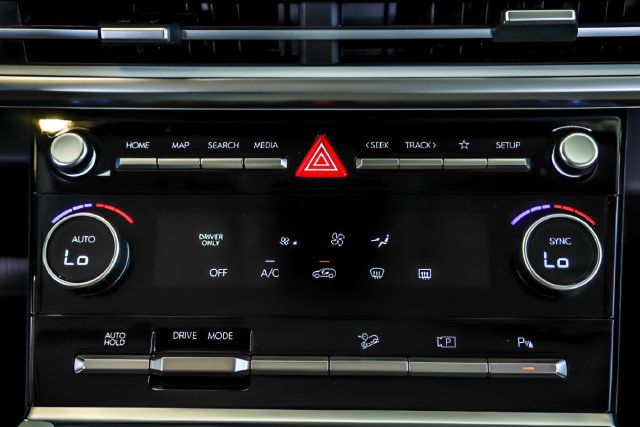 Certified 2026 Hyundai Santa Fe SE FWD image 16
