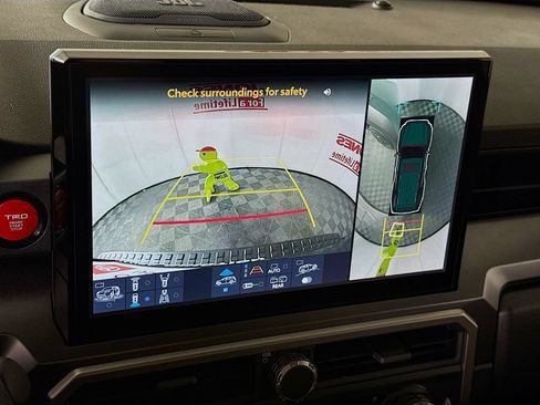 Certified 2026 Toyota 4Runner TRD Off-Road Premium AWD/4WD image 7