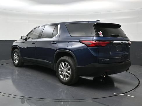 Used 2022 Chevrolet Traverse LS FWD image 3