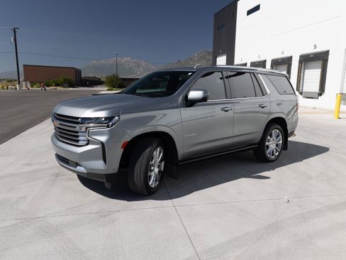 Used 2024 Chevrolet Tahoe High Country w/ Advanced Technology Package AWD/4WD image 3