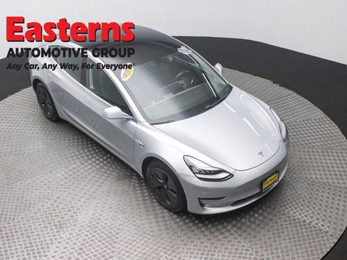 Used 2018 Tesla Model 3 Long Range image 3