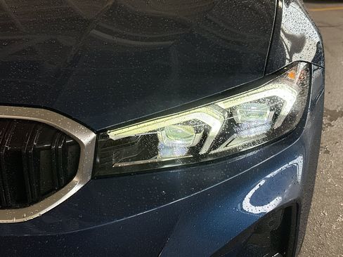 Certified 2023 BMW 330i Sedan w/ Convenience Package RWD image 30