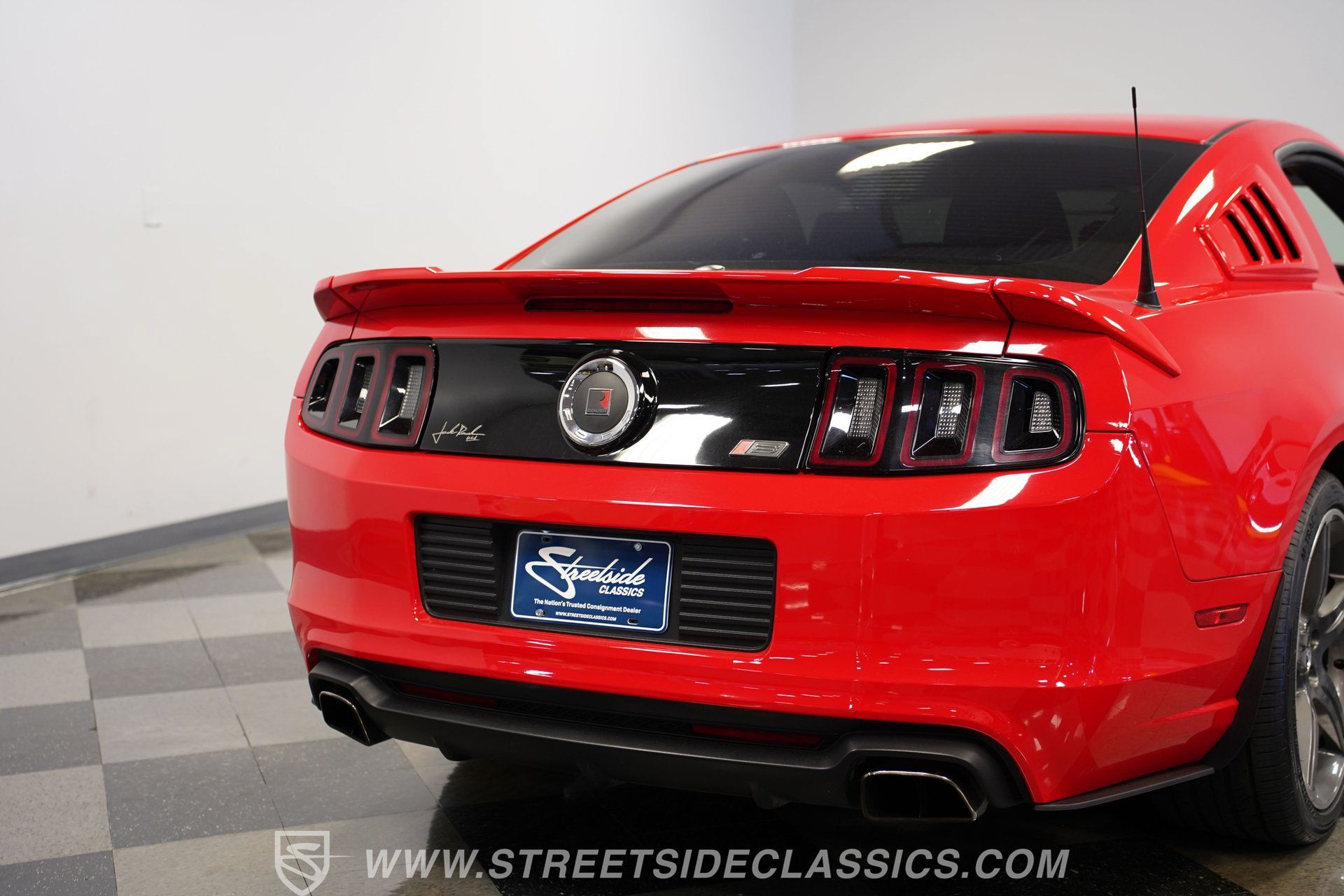 Used 2014 Ford Mustang GT Premium w/ GT Track Package RWD image 27