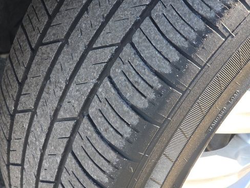 Used 2019 Volkswagen Passat 2.0T Wolfsburg w/ Wheels & Sunroof Package image 16