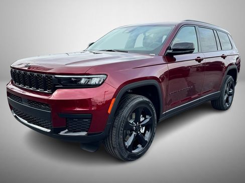 New 2025 Jeep Grand Cherokee L Altitude image 2