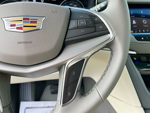 New 2026 Cadillac XT5 Premium Luxury w/ Driver Assist Package AWD/4WD image 19