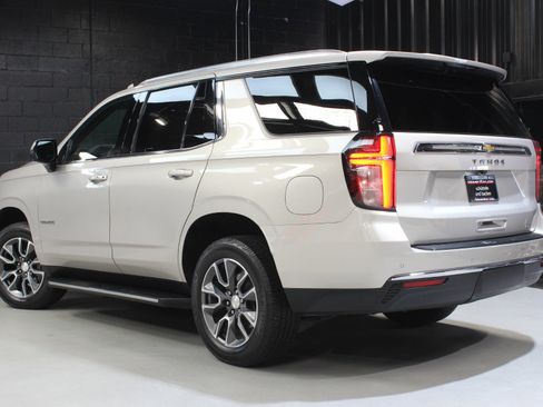 Used 2021 Chevrolet Tahoe LT w/ LT Signature Package image 10