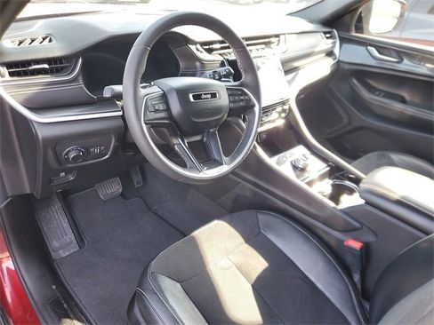 Certified 2023 Jeep Grand Cherokee L Laredo image 18