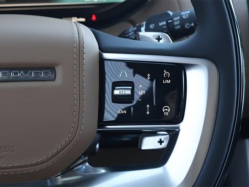 New 2026 Land Rover Range Rover SE image 21