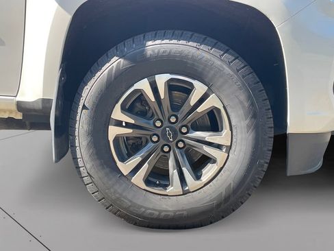 Certified 2022 Chevrolet Colorado Z71 AWD/4WD image 9