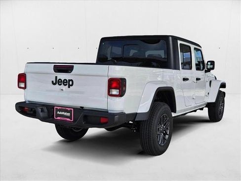 New 2025 Jeep Gladiator Sport image 2