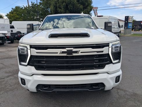 Used 2024 Chevrolet Silverado 3500 LTZ w/ LTZ Plus Package AWD/4WD image 11