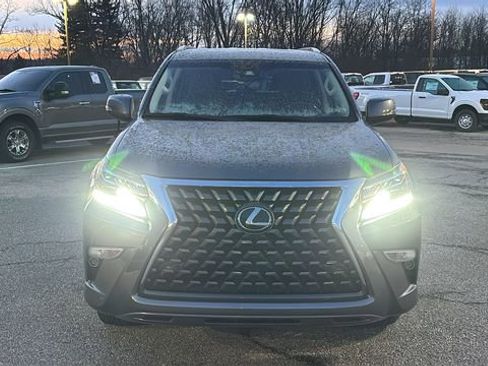 Used 2023 Lexus GX 460 Premium w/ Premium Package image 5