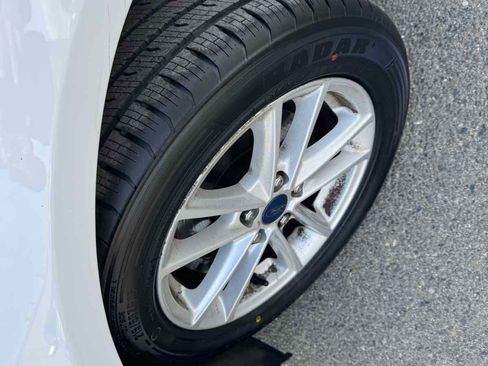 Used 2017 Ford Focus SE image 34