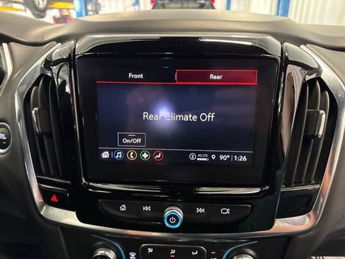 Used 2023 Chevrolet Traverse LT AWD/4WD image 24