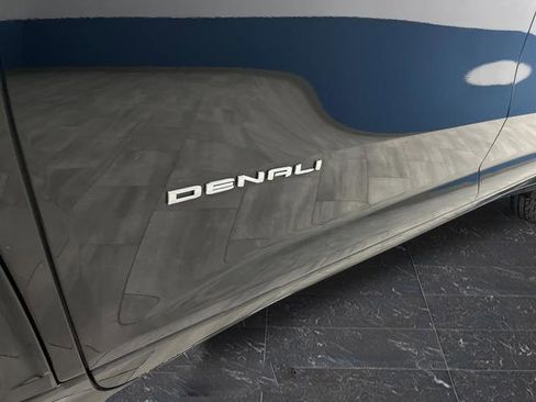 Used 2024 GMC Acadia Denali w/ Super Cruise Package image 38