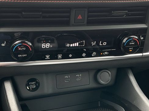 New 2026 Nissan Rogue SV AWD/4WD image 31