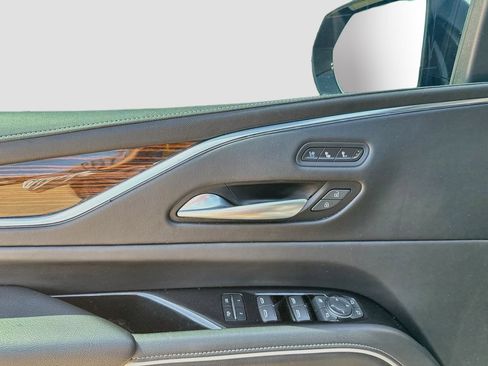 Used 2023 Cadillac Escalade Premium Luxury w/ LPO, Floor Liner Package AWD/4WD image 9