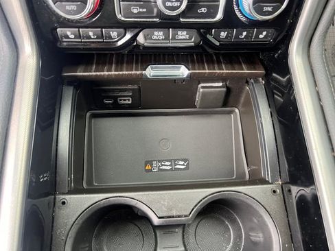 Used 2021 GMC Yukon Denali AWD/4WD image 24