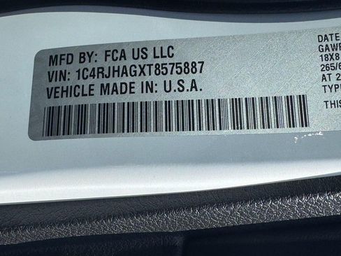 New 2026 Jeep Grand Cherokee Laredo X image 17