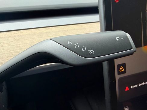 Used 2023 Tesla Model 3 Standard Range image 43