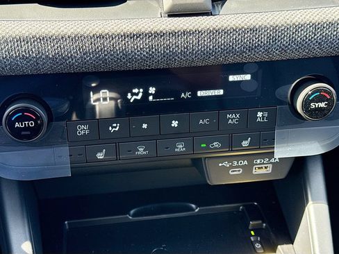 New 2026 Subaru Outback Limited AWD/4WD image 18