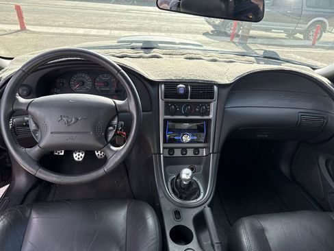 Used 2004 Ford Mustang GT image 11