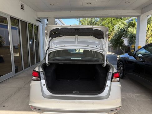 Used 2025 Nissan Versa SV FWD image 29