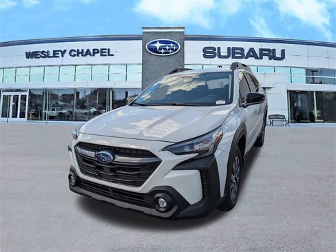 Certified 2025 Subaru Outback Premium w/ Popular Package #1A image 6