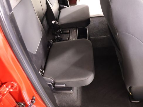 Used 2022 Toyota Tacoma TRD Sport w/ TRD Premium Sport Package RWD image 14