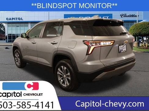 Used 2025 Chevrolet Equinox LT image 4