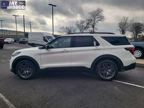 New 2026 Ford Explorer ST w/ Sun And Sound Package AWD/4WD image 7