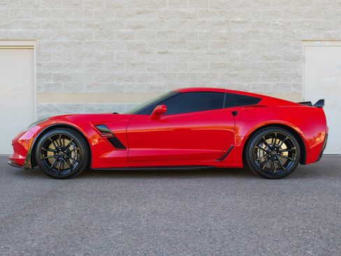 Used 2017 Chevrolet Corvette Grand Sport RWD image 3