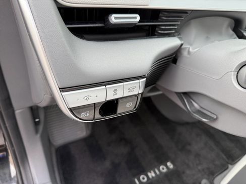 Used 2023 Hyundai Ioniq 5 SEL image 26