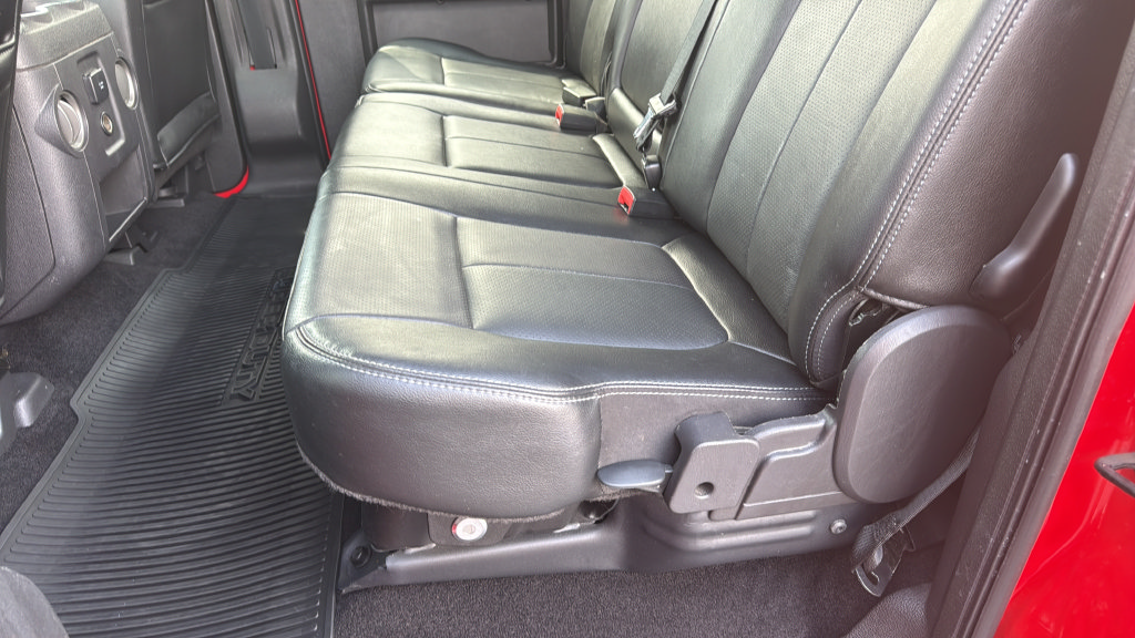 Used 2016 Ford F250 Lariat w/ Lariat Ultimate Package AWD/4WD image 31
