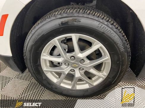 Used 2024 Chevrolet Equinox LT AWD/4WD image 22