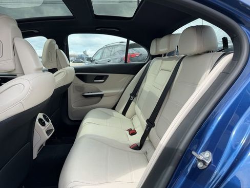 Used 2024 Mercedes-Benz C 300 4MATIC Sedan image 17