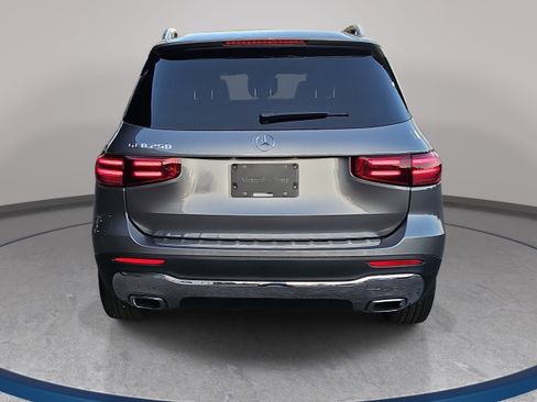 New 2026 Mercedes-Benz GLB 250 image 6