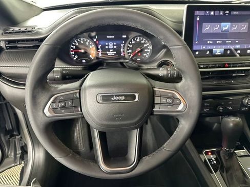 Used 2022 Jeep Compass Altitude image 14