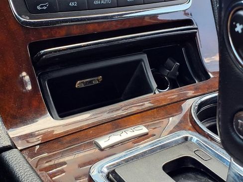 Used 2016 Lincoln Navigator L Select AWD/4WD image 15