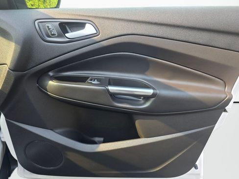 Used 2018 Ford Escape Titanium AWD/4WD image 26