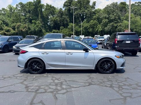 Used 2024 Honda Civic Sport image 4