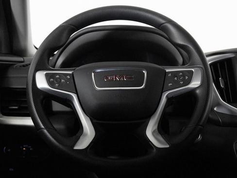 Used 2023 GMC Terrain SLE image 28