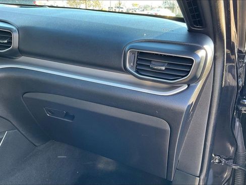 Used 2020 Ford Explorer XLT w/ Equipment Group 202A image 19