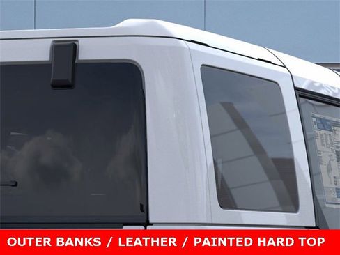 New 2025 Ford Bronco Outer Banks image 25