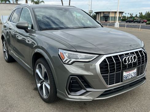 Used 2021 Audi Q3 2.0T Premium Plus AWD/4WD image 3