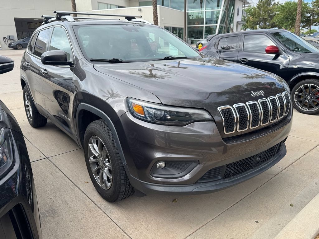 Used 2021 Jeep Cherokee Latitude Lux w/ Sun & Sound Group AWD/4WD image 6