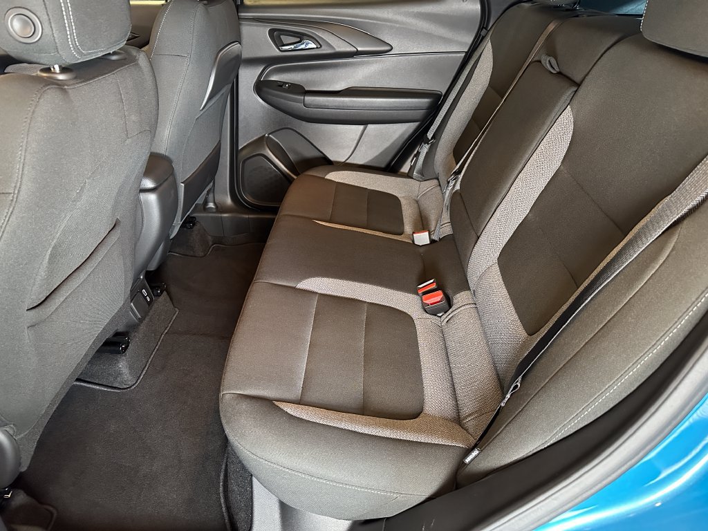 Used 2025 Chevrolet TrailBlazer LT w/ Convenience Package FWD image 21